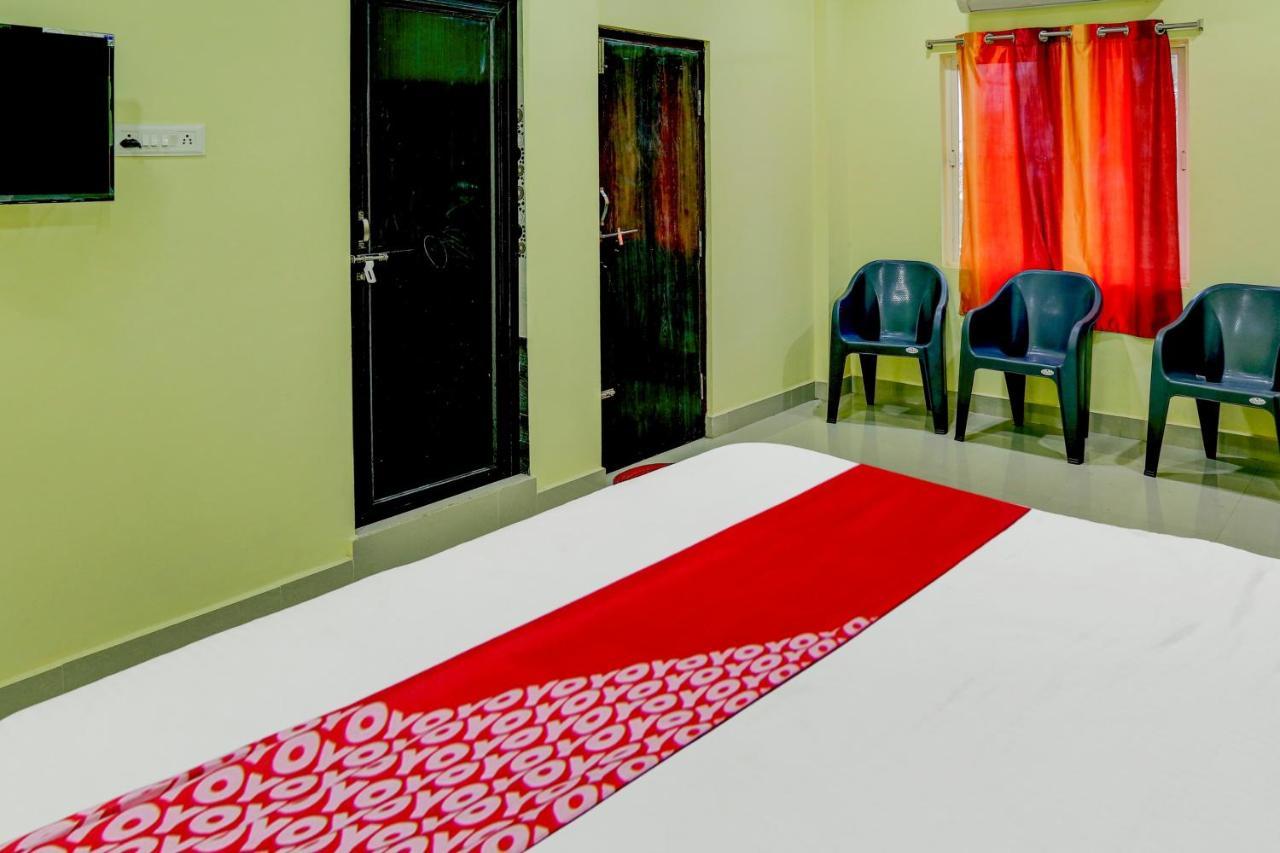 Flagship Hotel Ns Guest Inn วิสาขปัตนัม ภายนอก รูปภาพ